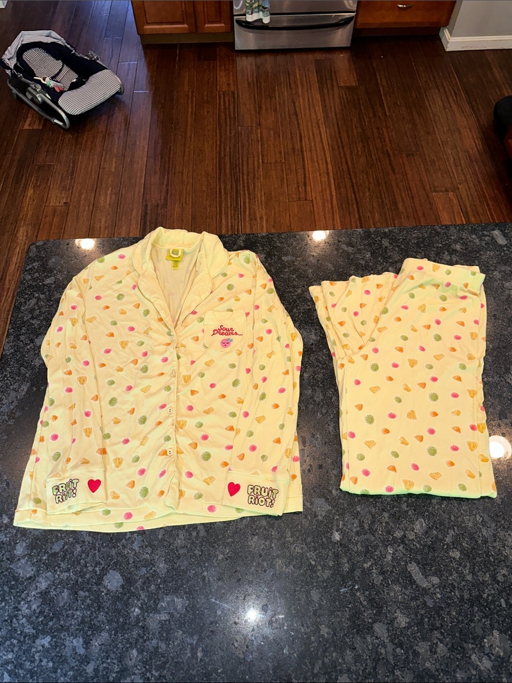 Fruit Riot Sour Dreams Sleep Set Pajamas Size Large